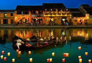 EXPERIENCE TRAVELING FROM DA NANG TO HOI AN
