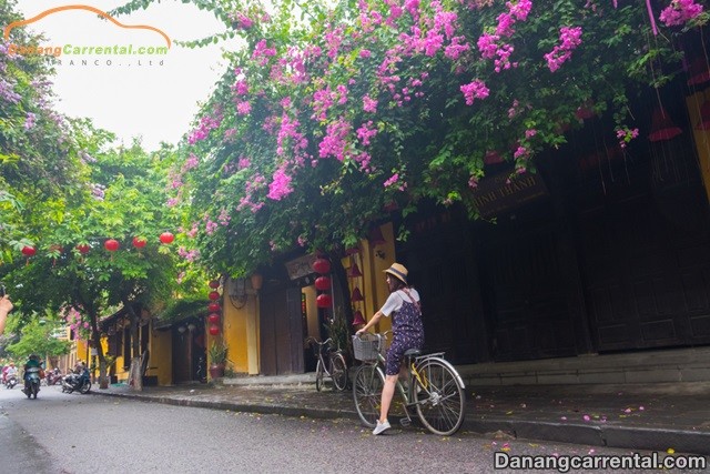 Biking around in the heart of Hoi An ancient town
